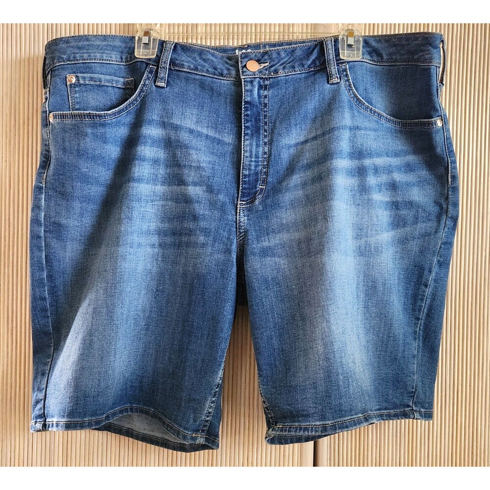 Lee Riders Shorts Woman's Size 22 Blue Denim Midrise Bermuda Casual Stretch